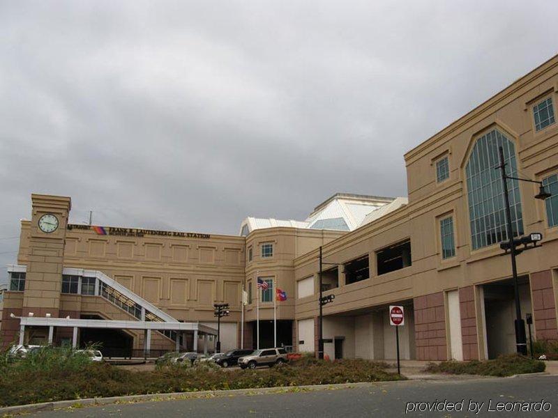 Candlewood Suites Secaucus By Ihg Exterior photo