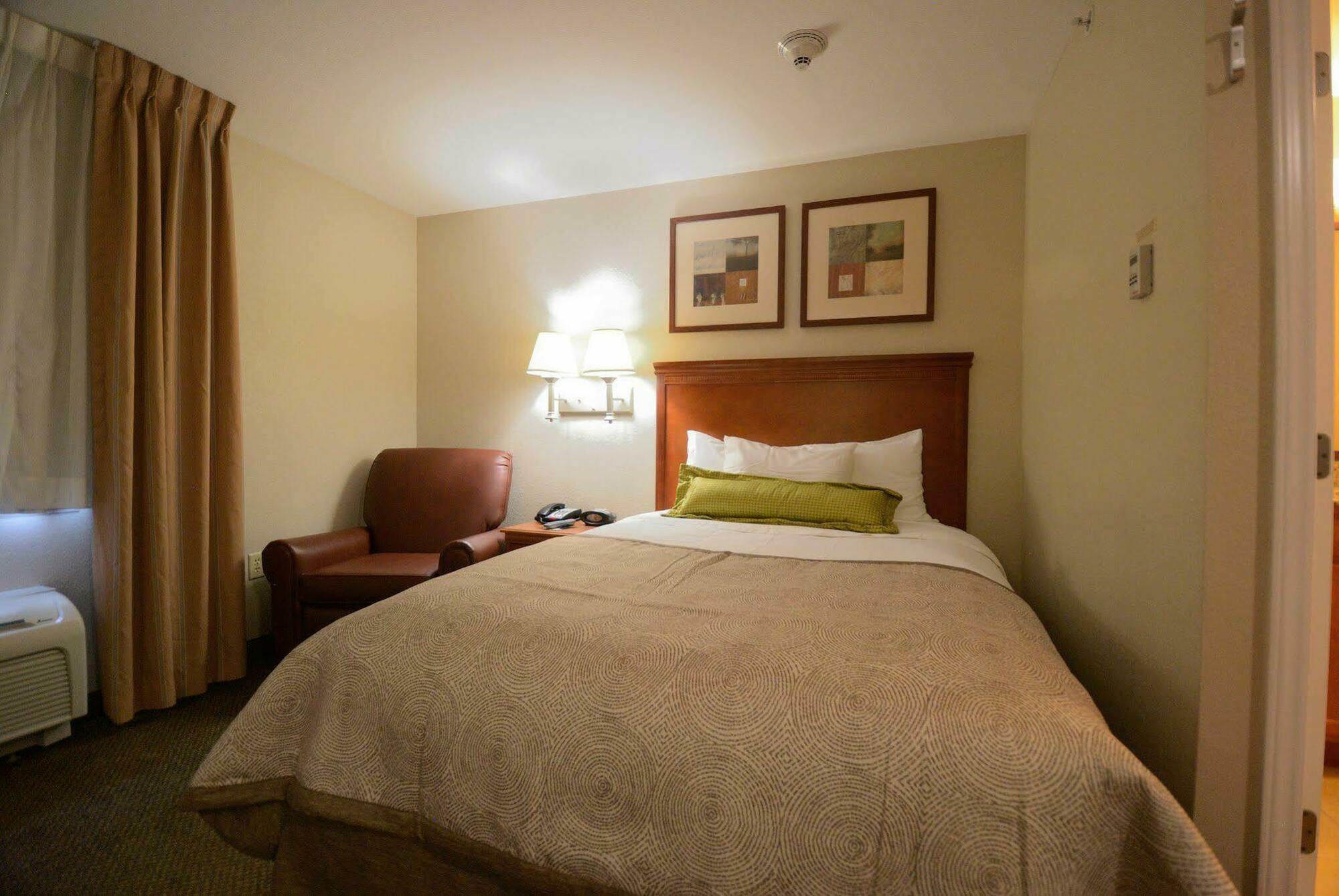Candlewood Suites Secaucus By Ihg Exterior photo